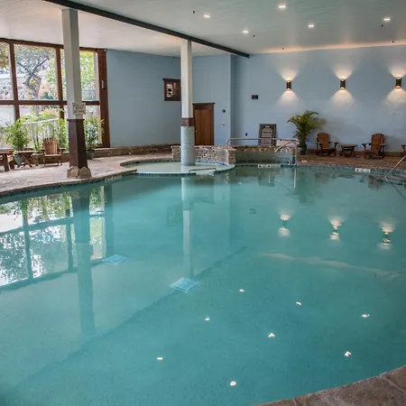 Golden Arrow Lakeside Resort-3