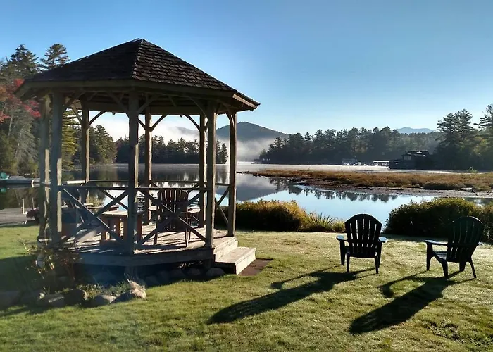Lake Placid HotelsWildwood On The Lake